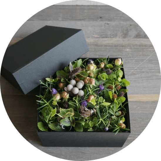 関西化工のフラワーショップのボックスアレンジメント