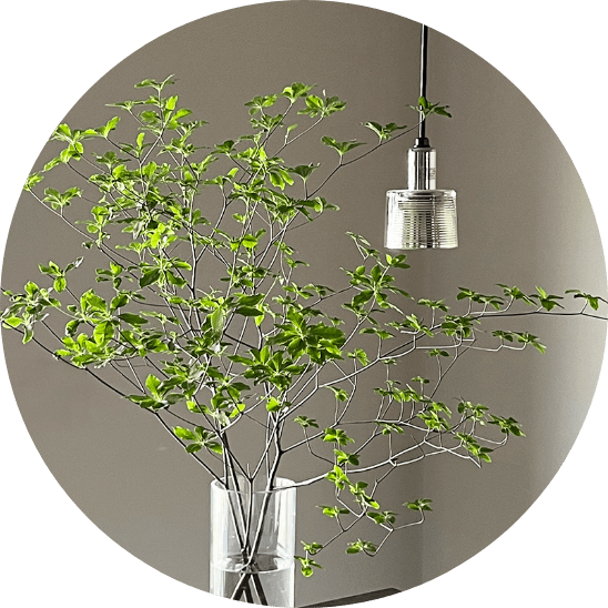 関西化工のフラワーショップの季節の切り花